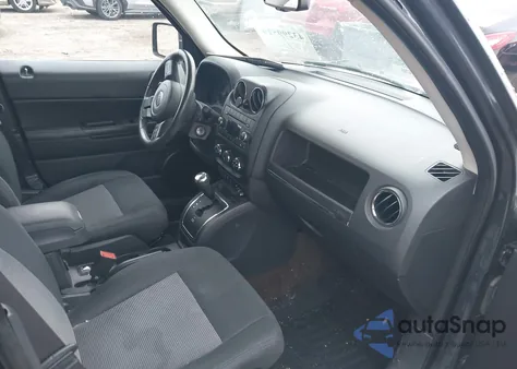 2014 Jeep Patriot Latitude из США, поврежденный, VIN 1C4NJRFB9ED689648